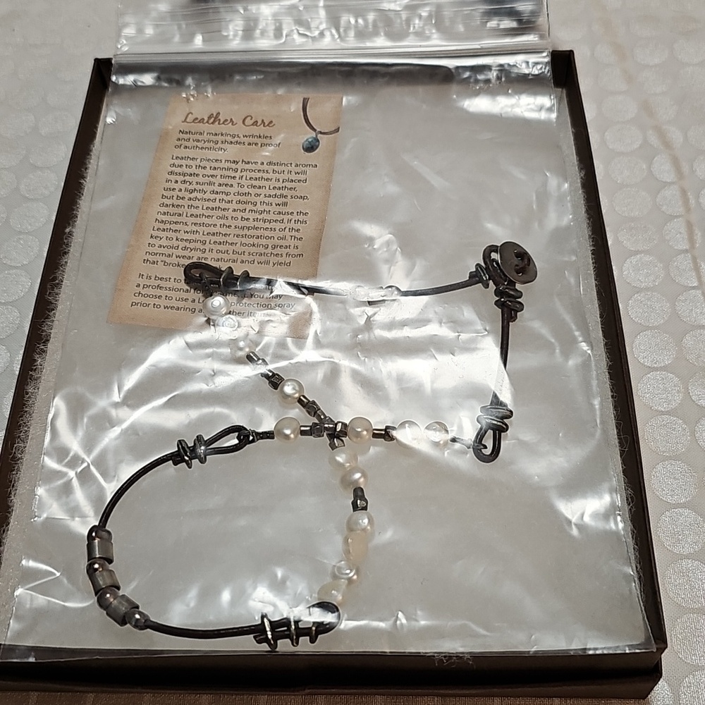 Silpada Pearl and Silver Necklace - Picture 8 of 8